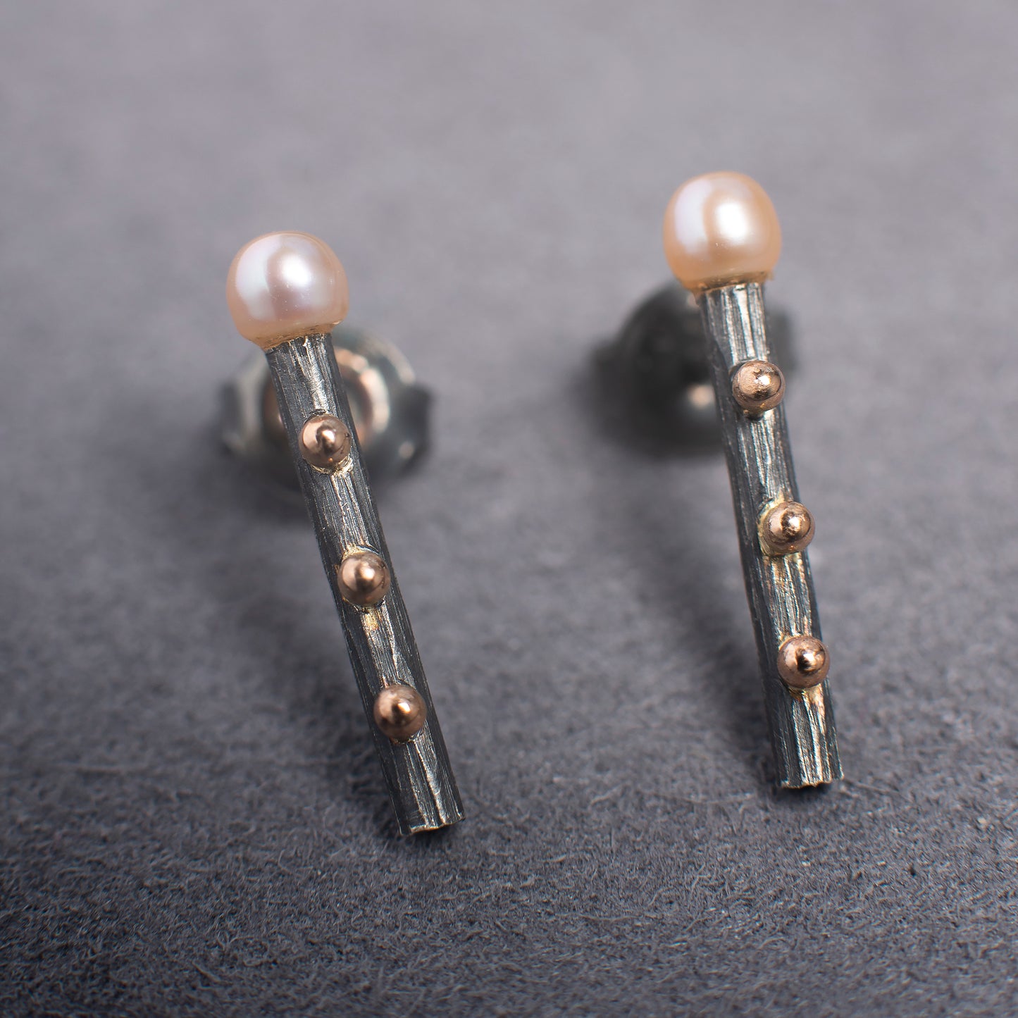 Stud Earrings Sticks With Gold Beads And Pearls