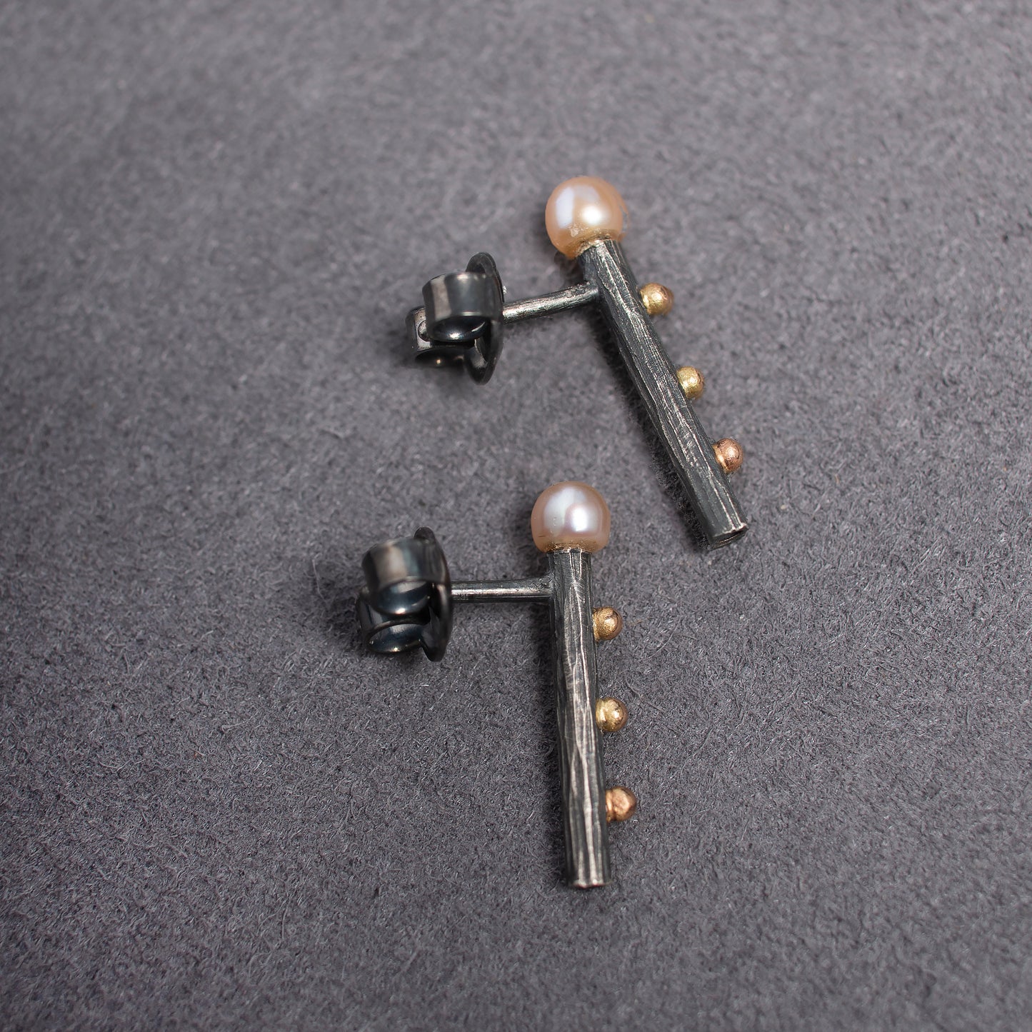 Stud Earrings Sticks With Gold Beads And Pearls