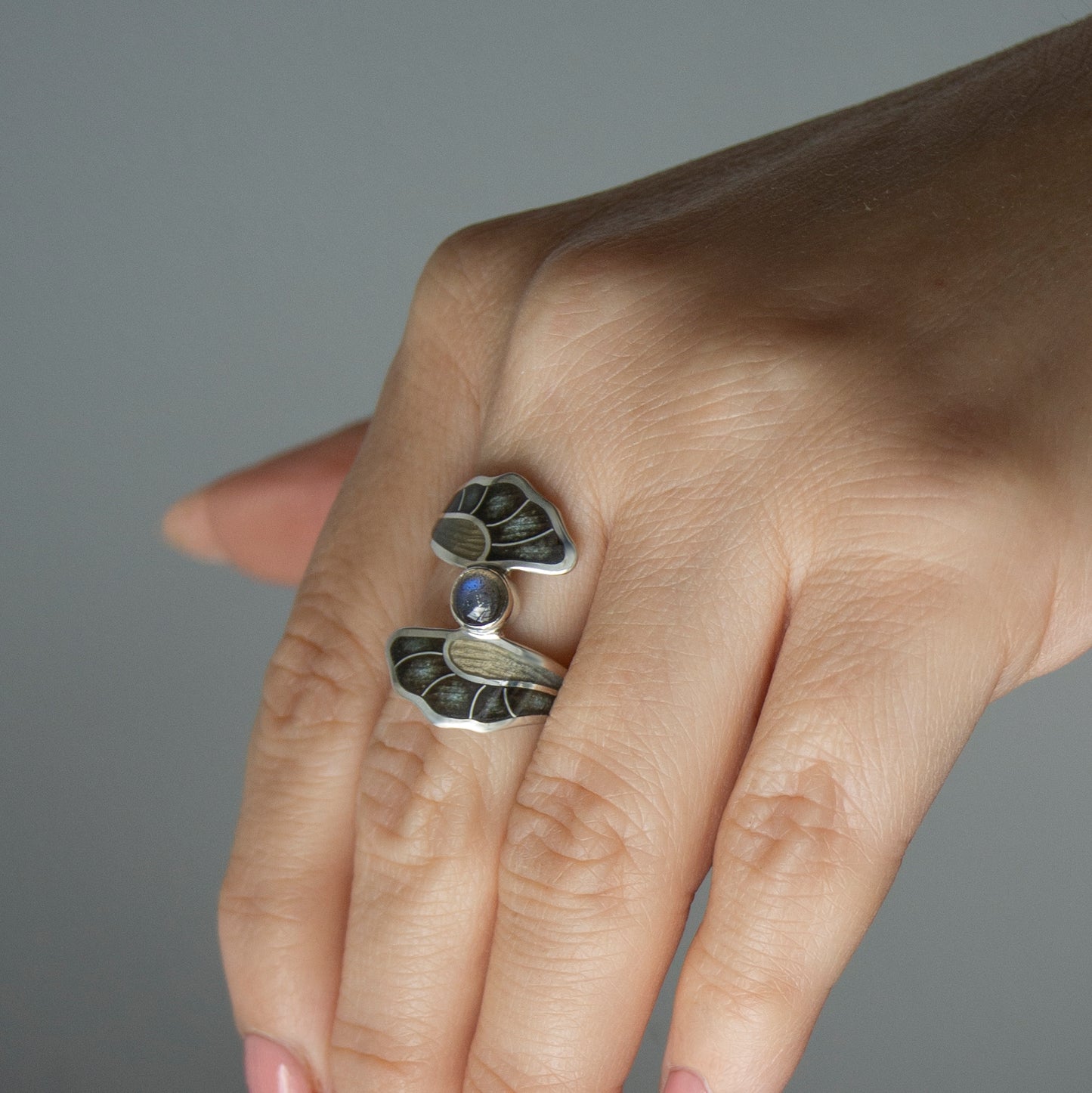 Cloisonne Enamel Silver Ring With Labradorite Stone