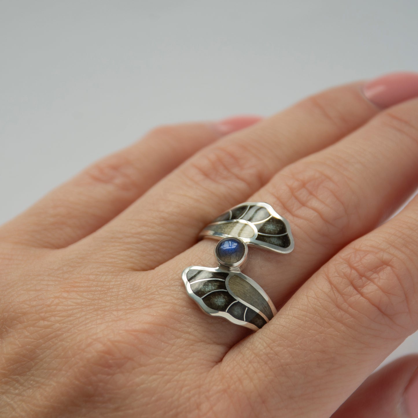 Cloisonne Enamel Silver Ring With Labradorite Stone